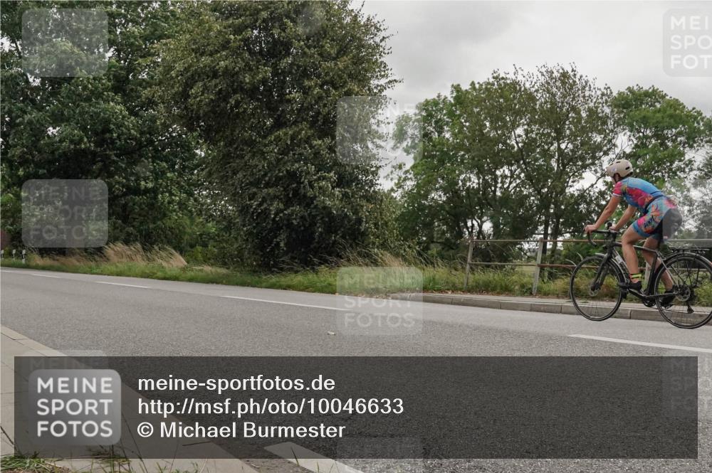 30.08.2026 - Elbe Triathlon Hamburg Michael Burmester http://msf.ph/oto/10046633 30.08.2026 15:39:01 Radfahren  meine-sportfotos.de