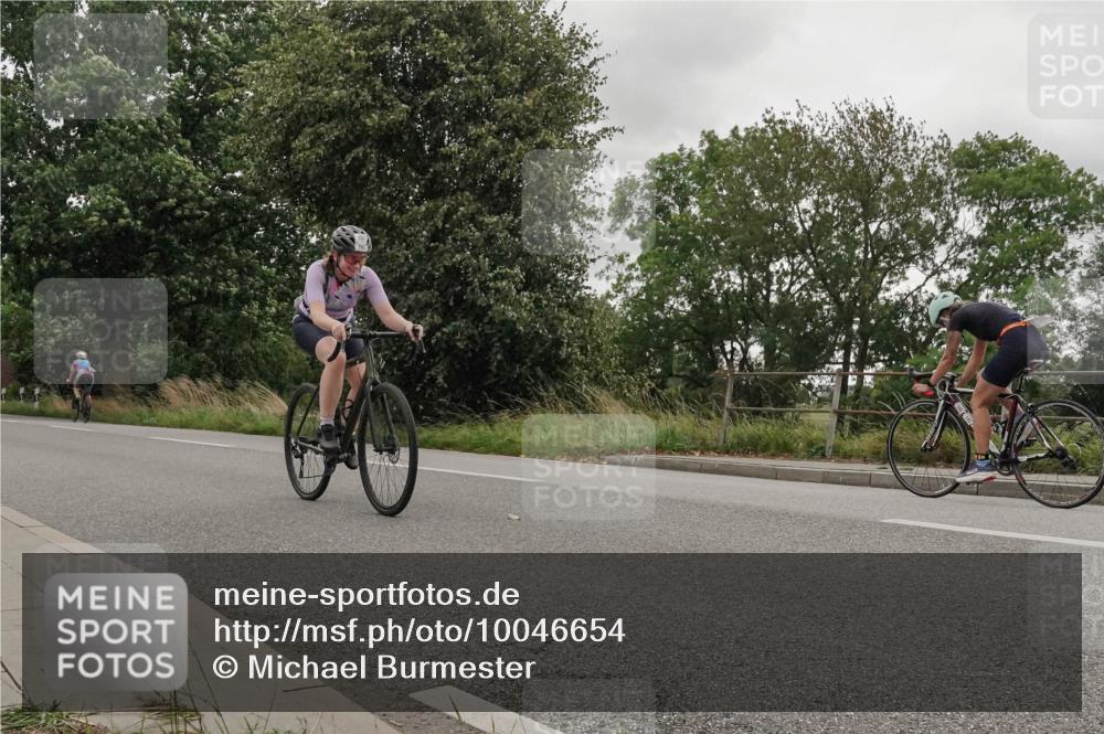 30.08.2026 - Elbe Triathlon Hamburg Michael Burmester http://msf.ph/oto/10046654 30.08.2026 15:39:04 Radfahren  meine-sportfotos.de