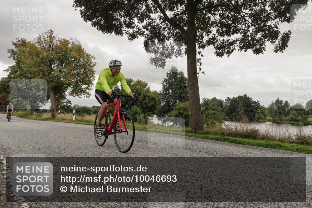 30.08.2026 - Elbe Triathlon Hamburg Michael Burmester http://msf.ph/oto/10046693 30.08.2026 09:32:48 Radfahren 312, 412, 666, 1894 meine-sportfotos.de