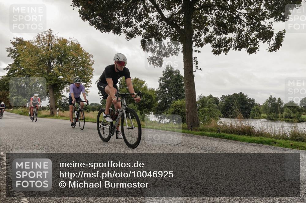 30.08.2026 - Elbe Triathlon Hamburg Michael Burmester http://msf.ph/oto/10046925 30.08.2026 09:33:35 Radfahren 279, 490, 498, 502, 687, 691, 718, 735 meine-sportfotos.de