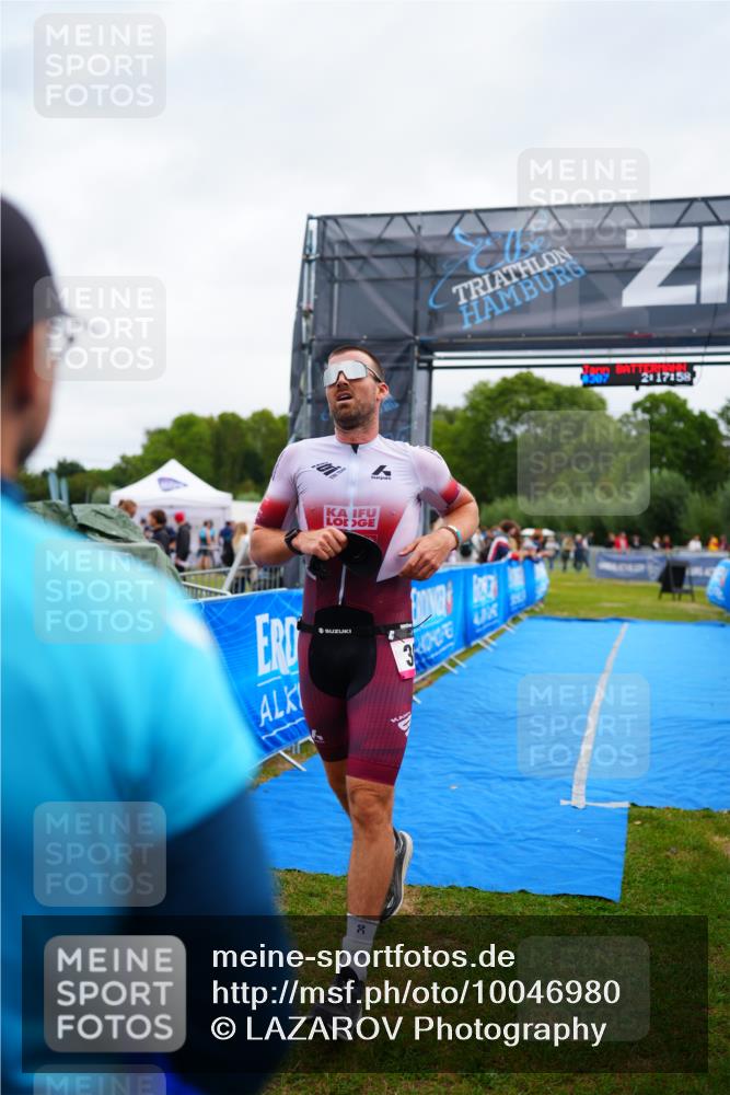 30.08.2026 - Elbe Triathlon Hamburg LAZAROV Photography http://msf.ph/oto/10046980 30.08.2026 10:27:59 Ziel 307 meine-sportfotos.de