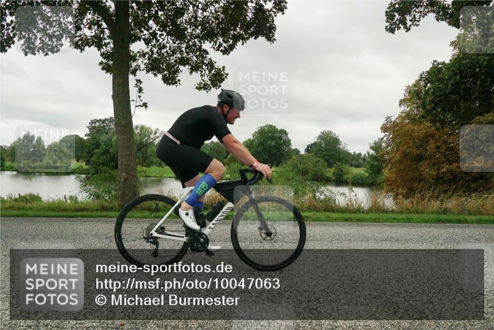 30.08.2026 - Elbe Triathlon Hamburg Michael Burmester http://msf.ph/oto/10047063 30.08.2026 09:27:27 Radfahren 324, 325, 464, 526, 556, 665 meine-sportfotos.de