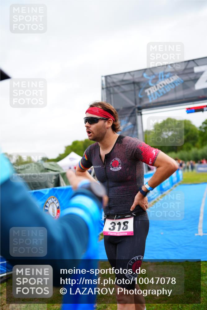 30.08.2026 - Elbe Triathlon Hamburg LAZAROV Photography http://msf.ph/oto/10047078 30.08.2026 10:28:21 Ziel  meine-sportfotos.de
