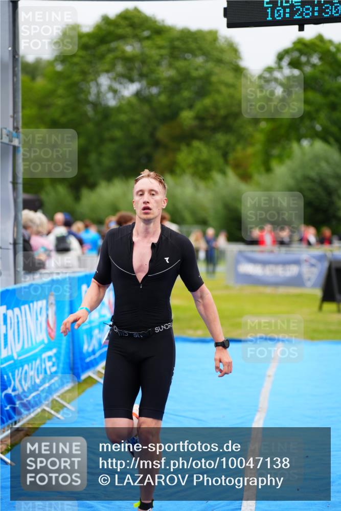 30.08.2026 - Elbe Triathlon Hamburg LAZAROV Photography http://msf.ph/oto/10047138 30.08.2026 10:28:31 Ziel 322 meine-sportfotos.de
