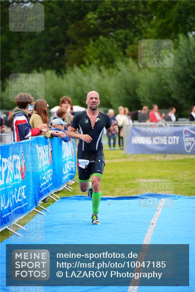 30.08.2026 - Elbe Triathlon Hamburg LAZAROV Photography http://msf.ph/oto/10047185 30.08.2026 10:28:51 Ziel 255 meine-sportfotos.de