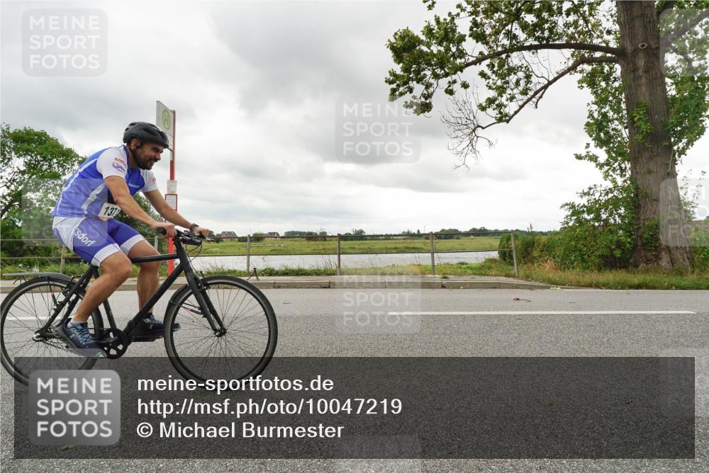30.08.2026 - Elbe Triathlon Hamburg Michael Burmester http://msf.ph/oto/10047219 30.08.2026 14:55:15 Radfahren 137, 147 meine-sportfotos.de