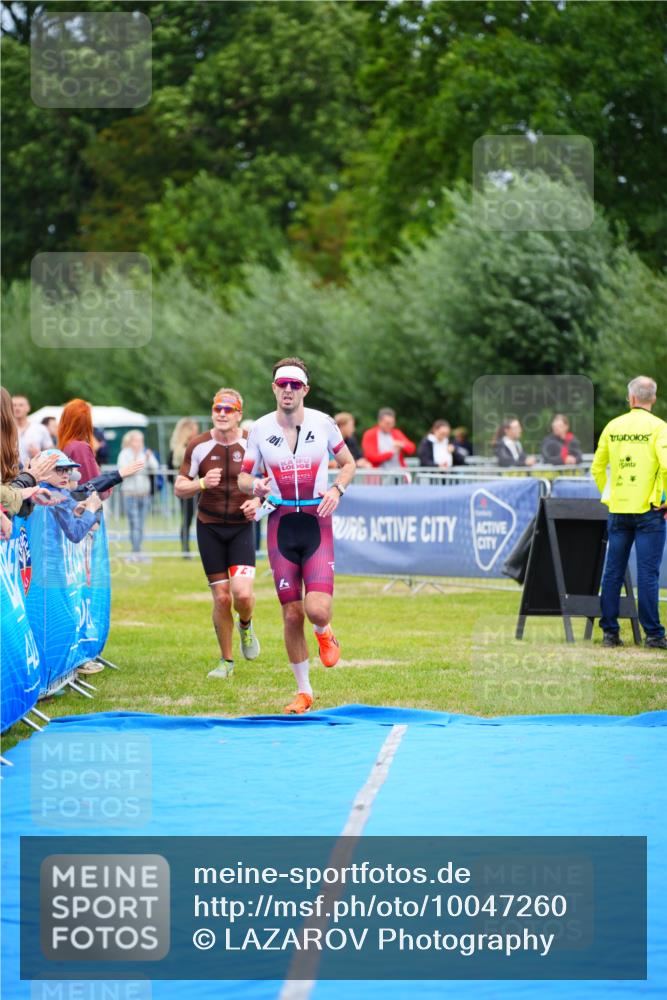 30.08.2026 - Elbe Triathlon Hamburg LAZAROV Photography http://msf.ph/oto/10047260 30.08.2026 10:29:34 Ziel 236, 310 meine-sportfotos.de