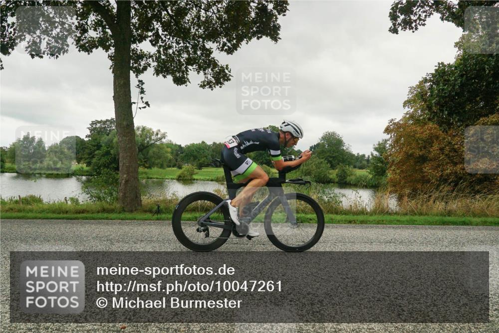 30.08.2026 - Elbe Triathlon Hamburg Michael Burmester http://msf.ph/oto/10047261 30.08.2026 09:28:13 Radfahren 235, 253, 558, 590, 698, 731, 741, 976 meine-sportfotos.de