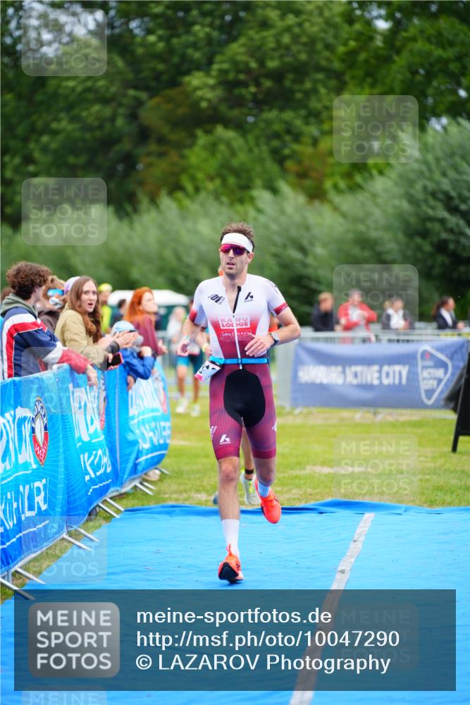 30.08.2026 - Elbe Triathlon Hamburg LAZAROV Photography http://msf.ph/oto/10047290 30.08.2026 10:29:35 Ziel 236, 310, 351 meine-sportfotos.de