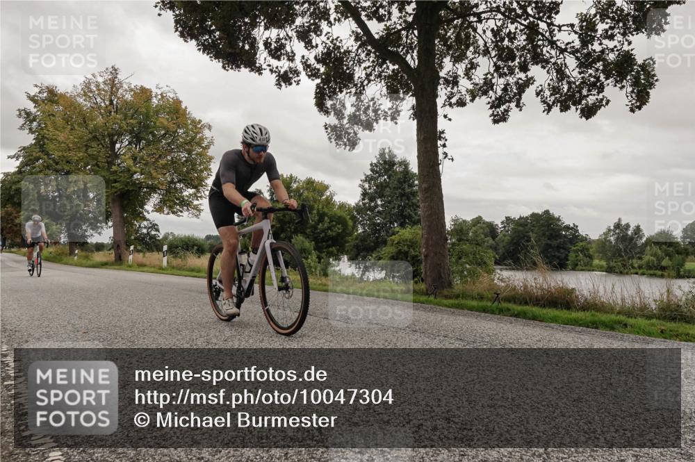 30.08.2026 - Elbe Triathlon Hamburg Michael Burmester http://msf.ph/oto/10047304 30.08.2026 09:35:15 Radfahren 415, 686, 714 meine-sportfotos.de