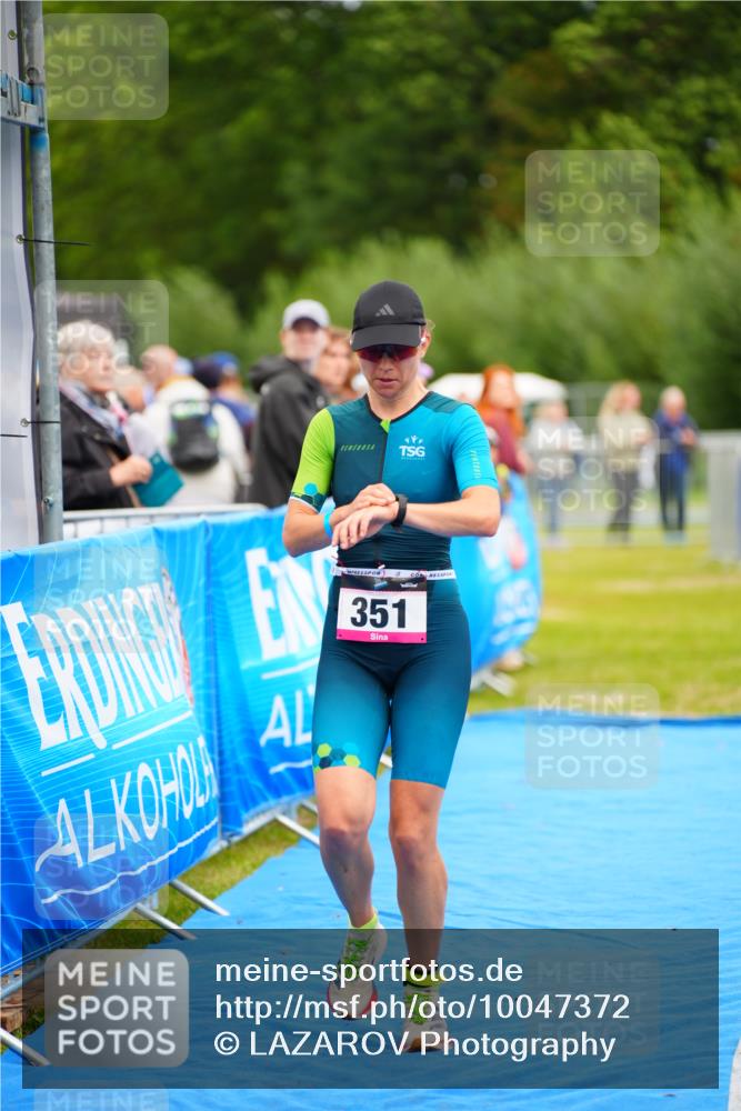 30.08.2026 - Elbe Triathlon Hamburg LAZAROV Photography http://msf.ph/oto/10047372 30.08.2026 10:29:43 Ziel 351 meine-sportfotos.de