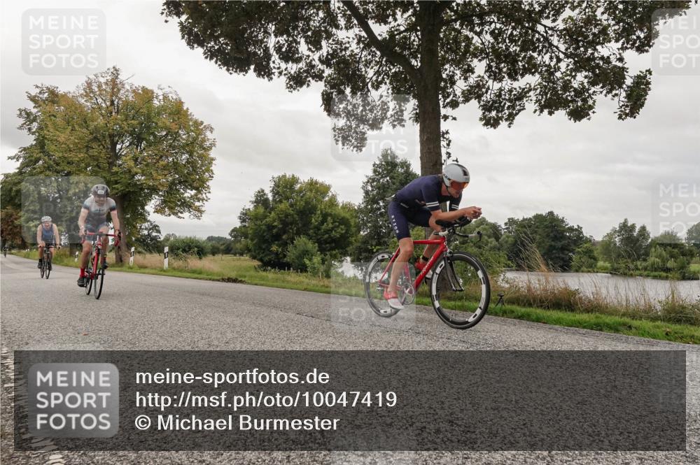 30.08.2026 - Elbe Triathlon Hamburg Michael Burmester http://msf.ph/oto/10047419 30.08.2026 09:35:52 Radfahren 381, 425, 434, 476, 602, 680, 681, 783, 1895 meine-sportfotos.de