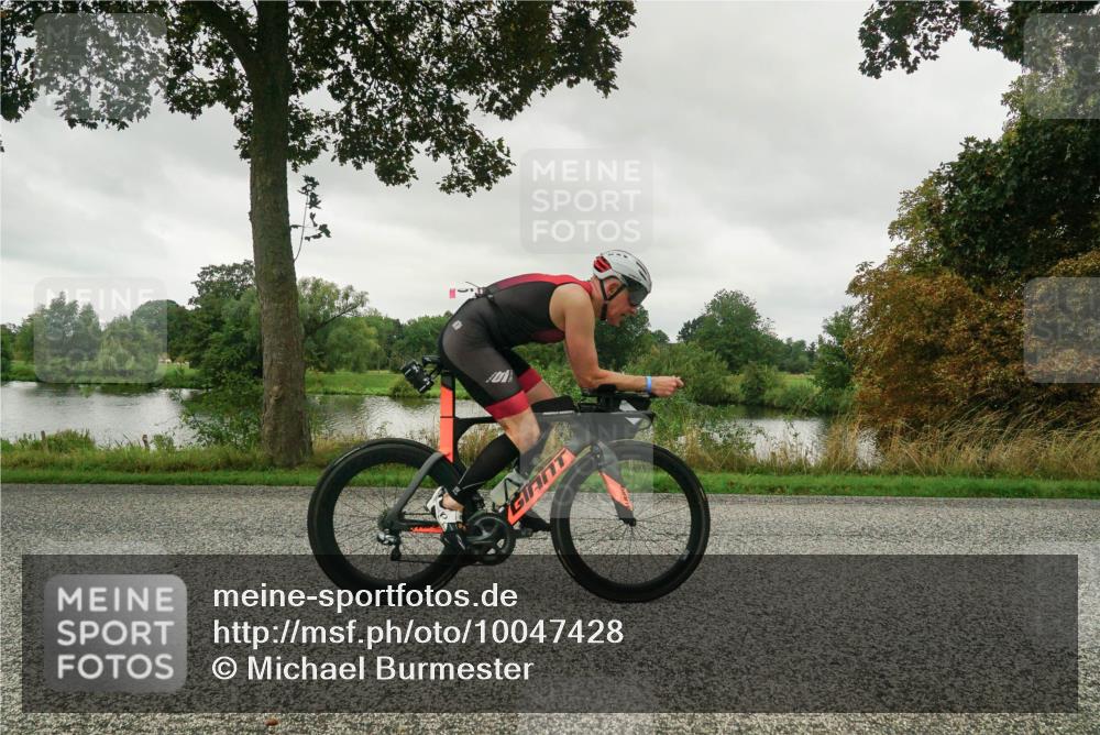 30.08.2026 - Elbe Triathlon Hamburg Michael Burmester http://msf.ph/oto/10047428 30.08.2026 09:29:09 Radfahren 200, 315, 528, 656 meine-sportfotos.de