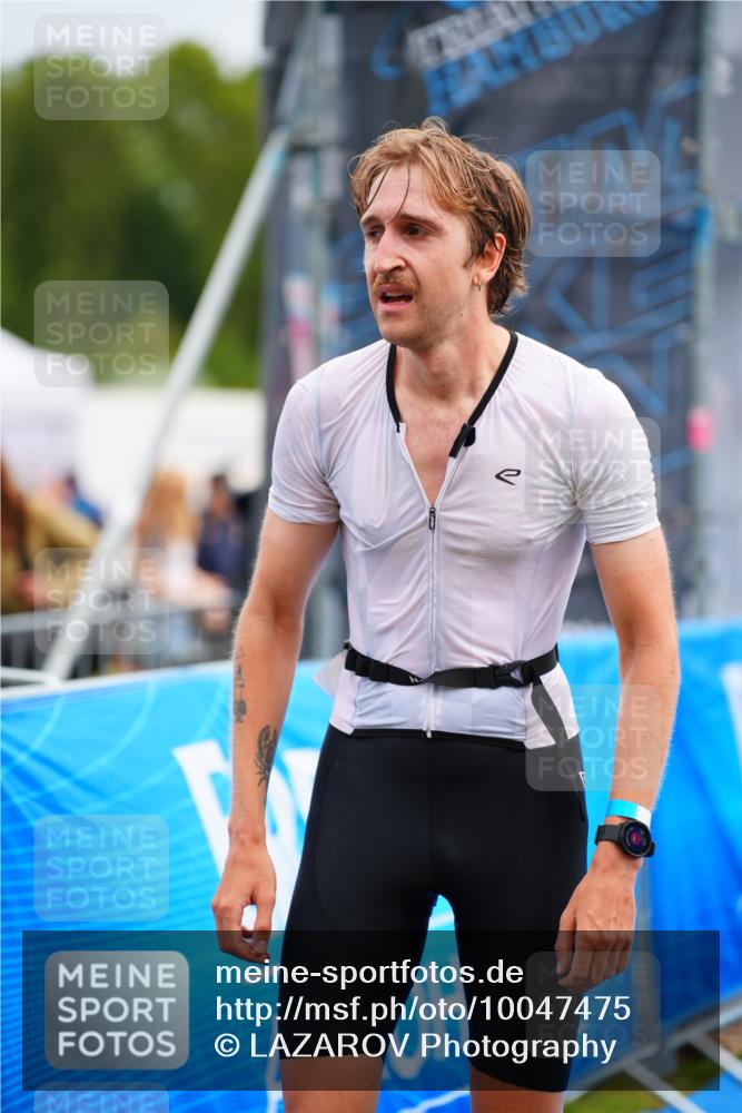 30.08.2026 - Elbe Triathlon Hamburg LAZAROV Photography http://msf.ph/oto/10047475 30.08.2026 10:30:36 Ziel 270 meine-sportfotos.de