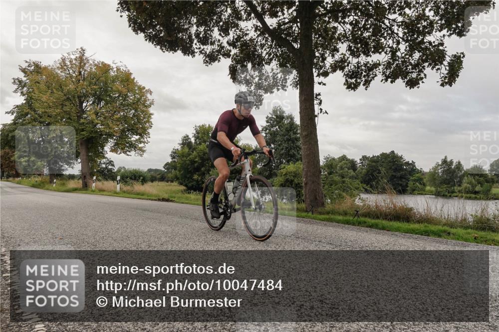 30.08.2026 - Elbe Triathlon Hamburg Michael Burmester http://msf.ph/oto/10047484 30.08.2026 09:36:30 Radfahren 258, 444, 524, 525, 670 meine-sportfotos.de