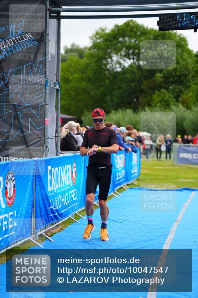 30.08.2026 - Elbe Triathlon Hamburg LAZAROV Photography http://msf.ph/oto/10047547 30.08.2026 10:30:44 Ziel 270 meine-sportfotos.de