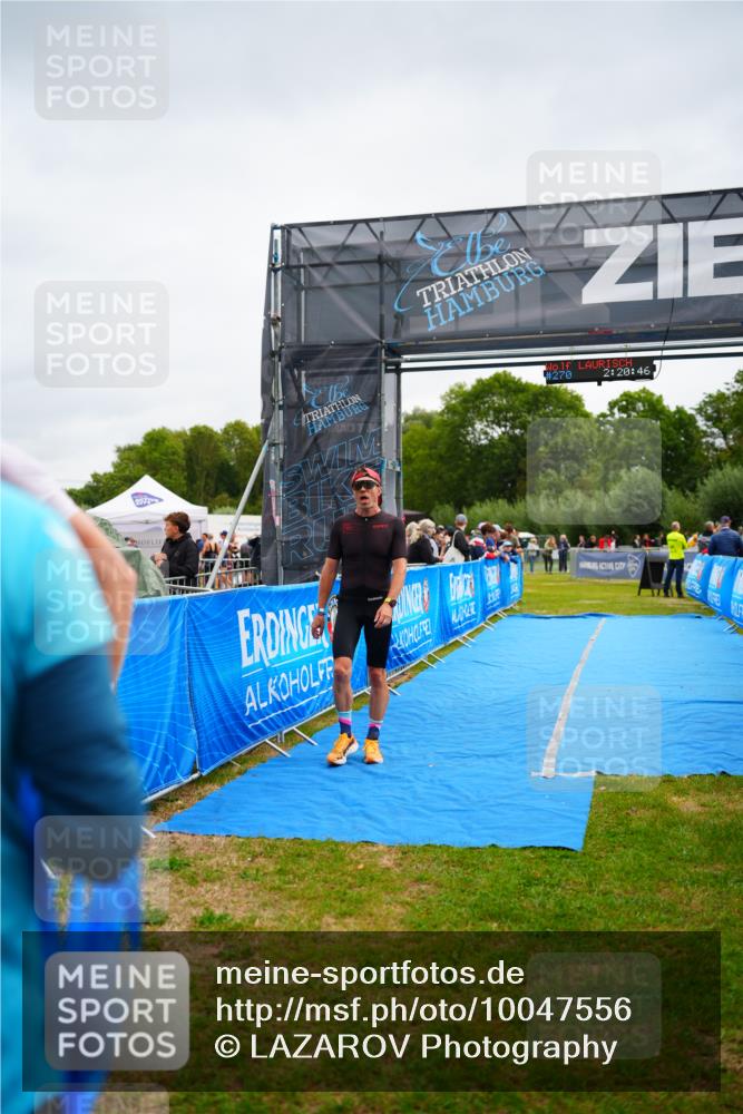 30.08.2026 - Elbe Triathlon Hamburg LAZAROV Photography http://msf.ph/oto/10047556 30.08.2026 10:30:46 Ziel 270 meine-sportfotos.de