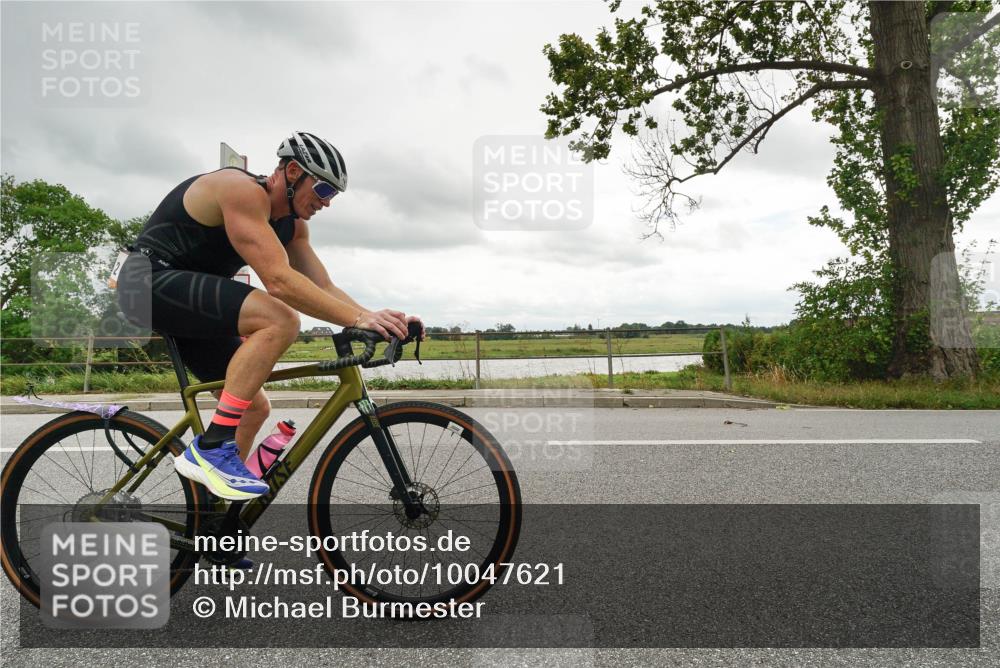 30.08.2026 - Elbe Triathlon Hamburg Michael Burmester http://msf.ph/oto/10047621 30.08.2026 14:58:50 Radfahren  meine-sportfotos.de