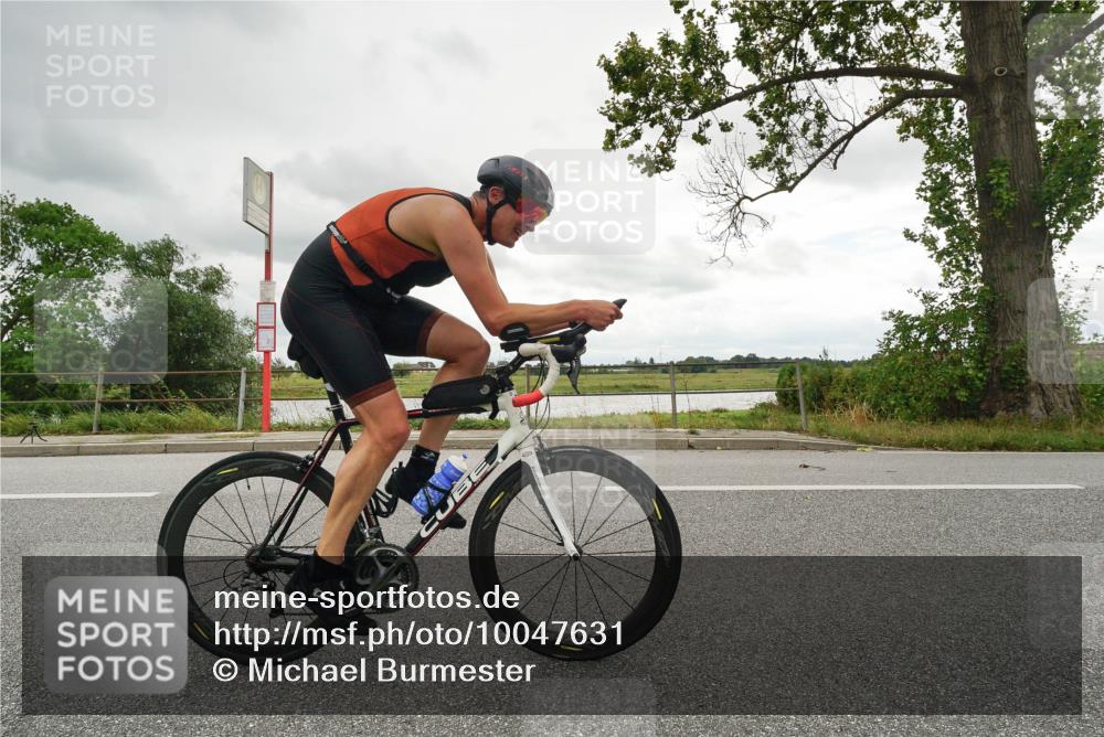 30.08.2026 - Elbe Triathlon Hamburg Michael Burmester http://msf.ph/oto/10047631 30.08.2026 14:59:07 Radfahren  meine-sportfotos.de