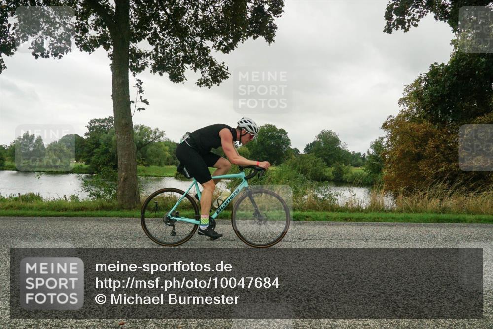 30.08.2026 - Elbe Triathlon Hamburg Michael Burmester http://msf.ph/oto/10047684 30.08.2026 09:30:18 Radfahren 321, 460, 484, 489, 640, 779 meine-sportfotos.de