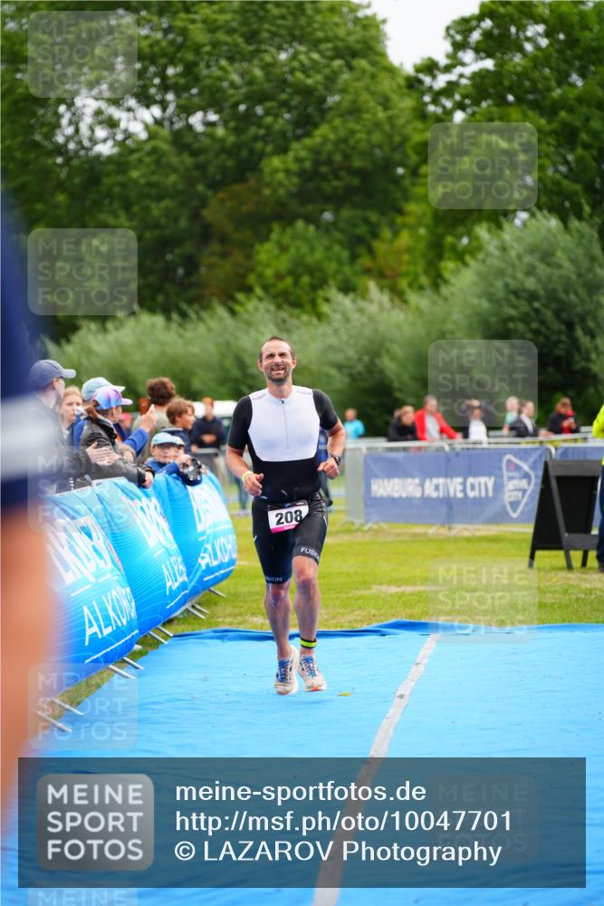 30.08.2026 - Elbe Triathlon Hamburg LAZAROV Photography http://msf.ph/oto/10047701 30.08.2026 10:31:11 Ziel 208 meine-sportfotos.de