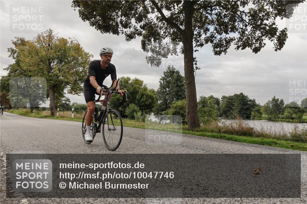 30.08.2026 - Elbe Triathlon Hamburg Michael Burmester http://msf.ph/oto/10047746 30.08.2026 09:38:33 Radfahren 352, 410, 441, 462, 669, 693, 729 meine-sportfotos.de