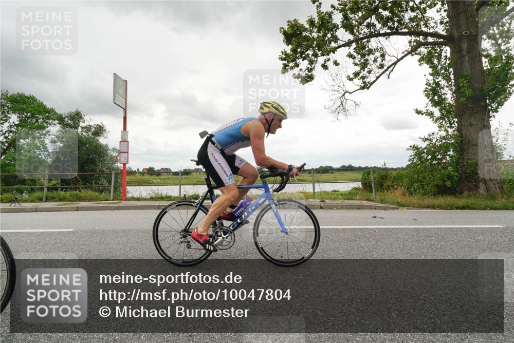 30.08.2026 - Elbe Triathlon Hamburg Michael Burmester http://msf.ph/oto/10047804 30.08.2026 15:00:56 Radfahren  meine-sportfotos.de