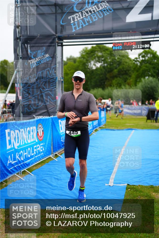 30.08.2026 - Elbe Triathlon Hamburg LAZAROV Photography http://msf.ph/oto/10047925 30.08.2026 10:32:00 Ziel 445 meine-sportfotos.de
