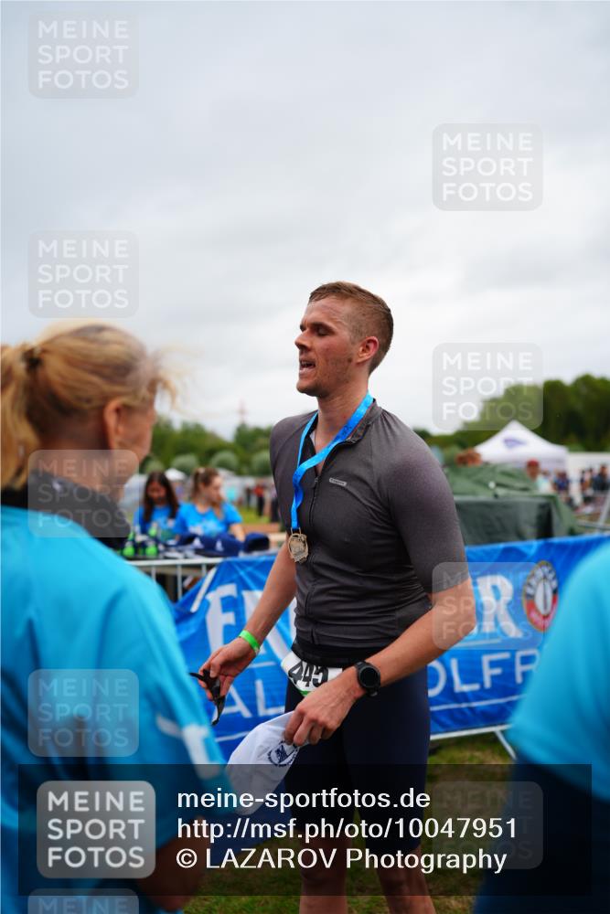 30.08.2026 - Elbe Triathlon Hamburg LAZAROV Photography http://msf.ph/oto/10047951 30.08.2026 10:32:07 Ziel  meine-sportfotos.de