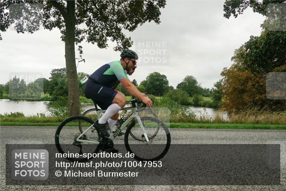 30.08.2026 - Elbe Triathlon Hamburg Michael Burmester http://msf.ph/oto/10047953 30.08.2026 09:31:11 Radfahren 375, 493, 509, 546, 553, 664, 725 meine-sportfotos.de