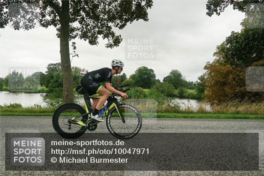 30.08.2026 - Elbe Triathlon Hamburg Michael Burmester http://msf.ph/oto/10047971 30.08.2026 09:31:13 Radfahren 375, 467, 493, 546, 553, 664, 725 meine-sportfotos.de