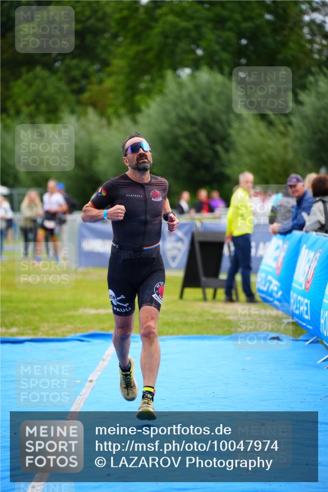 30.08.2026 - Elbe Triathlon Hamburg LAZAROV Photography http://msf.ph/oto/10047974 30.08.2026 10:32:26 Ziel 271, 295 meine-sportfotos.de