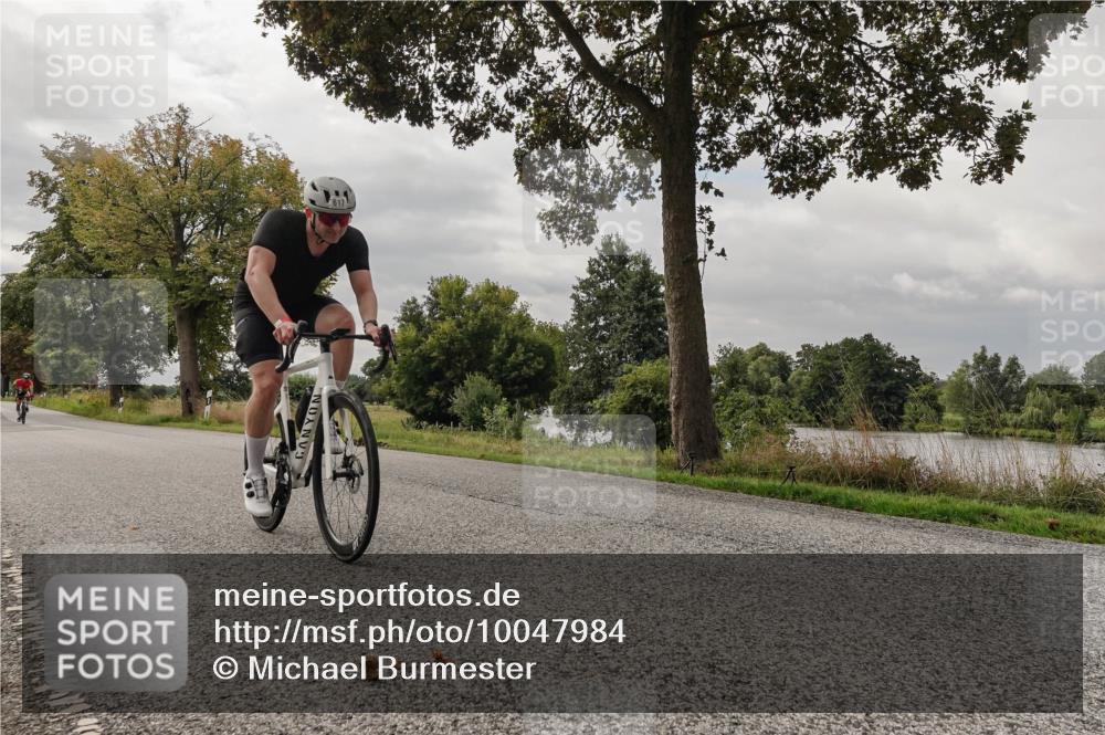 30.08.2026 - Elbe Triathlon Hamburg Michael Burmester http://msf.ph/oto/10047984 30.08.2026 09:40:06 Radfahren 466, 617, 628, 643 meine-sportfotos.de