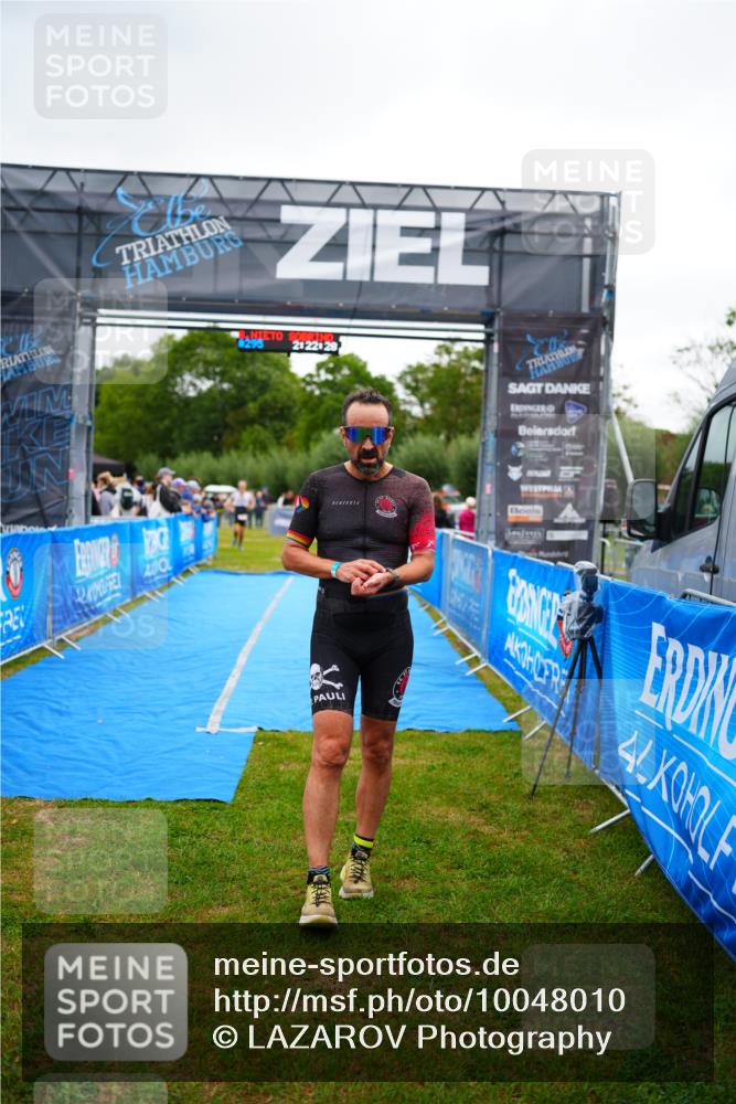 30.08.2026 - Elbe Triathlon Hamburg LAZAROV Photography http://msf.ph/oto/10048010 30.08.2026 10:32:29 Ziel 271, 295 meine-sportfotos.de