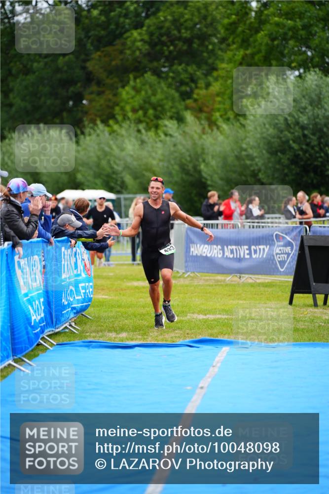 30.08.2026 - Elbe Triathlon Hamburg LAZAROV Photography http://msf.ph/oto/10048098 30.08.2026 10:32:49 Ziel 433 meine-sportfotos.de