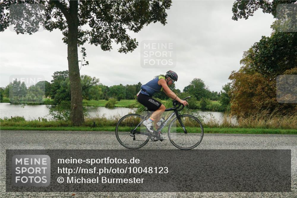 30.08.2026 - Elbe Triathlon Hamburg Michael Burmester http://msf.ph/oto/10048123 30.08.2026 09:31:50 Radfahren 272, 319, 360, 361, 577, 650, 699, 704 meine-sportfotos.de