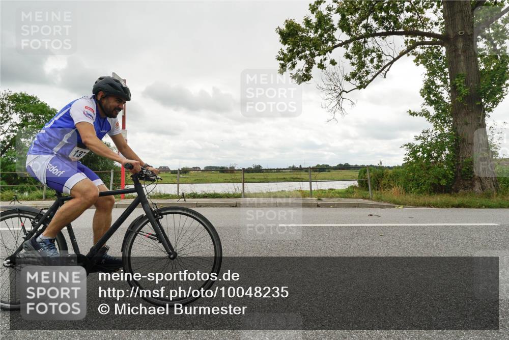 30.08.2026 - Elbe Triathlon Hamburg Michael Burmester http://msf.ph/oto/10048235 30.08.2026 15:08:16 Radfahren  meine-sportfotos.de