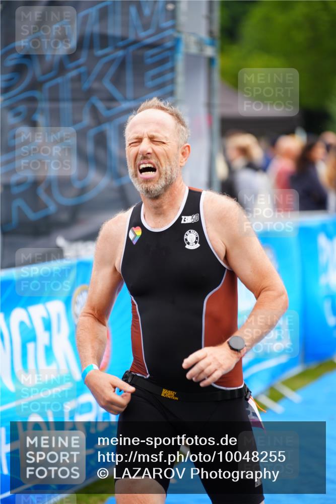 30.08.2026 - Elbe Triathlon Hamburg LAZAROV Photography http://msf.ph/oto/10048255 30.08.2026 10:33:00 Ziel 298 meine-sportfotos.de