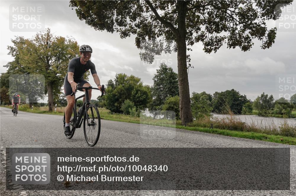 30.08.2026 - Elbe Triathlon Hamburg Michael Burmester http://msf.ph/oto/10048340 30.08.2026 09:42:34 Radfahren 324, 543, 571, 579, 741 meine-sportfotos.de