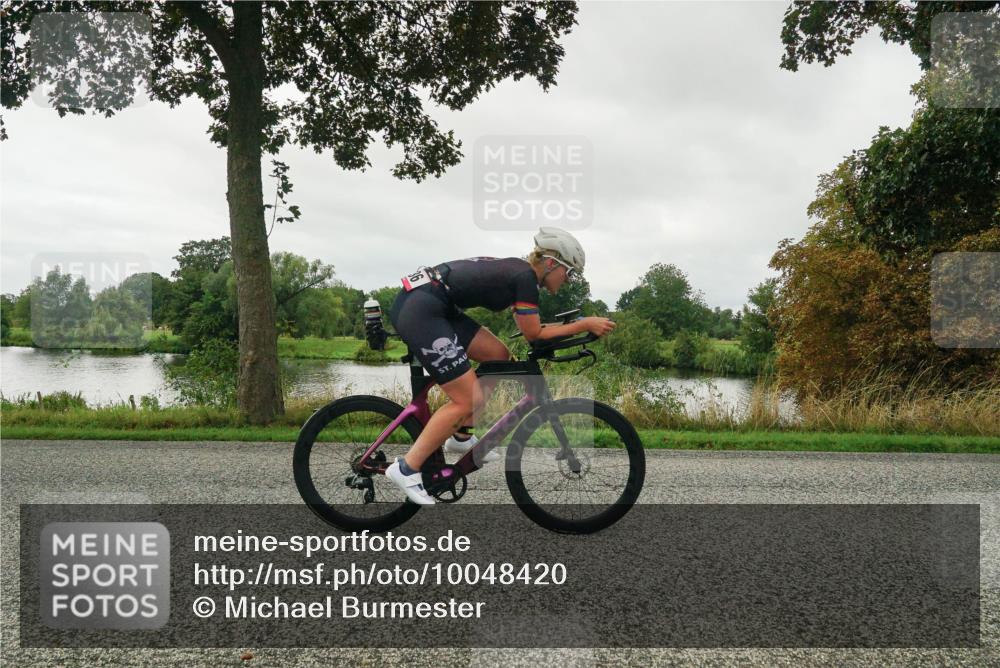 30.08.2026 - Elbe Triathlon Hamburg Michael Burmester http://msf.ph/oto/10048420 30.08.2026 09:33:22 Radfahren 266, 336, 499, 520, 570, 715 meine-sportfotos.de