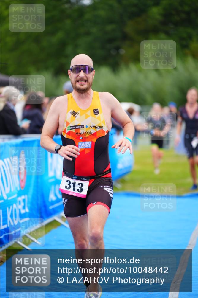 30.08.2026 - Elbe Triathlon Hamburg LAZAROV Photography http://msf.ph/oto/10048442 30.08.2026 10:33:24 Ziel 313, 326, 382 meine-sportfotos.de