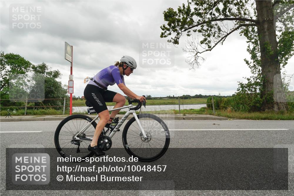 30.08.2026 - Elbe Triathlon Hamburg Michael Burmester http://msf.ph/oto/10048457 30.08.2026 15:17:00 Radfahren  meine-sportfotos.de