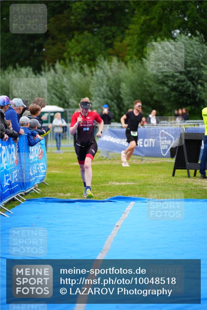 30.08.2026 - Elbe Triathlon Hamburg LAZAROV Photography http://msf.ph/oto/10048518 30.08.2026 10:33:51 Ziel 348 meine-sportfotos.de