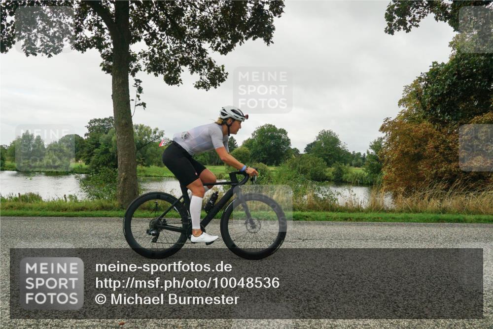 30.08.2026 - Elbe Triathlon Hamburg Michael Burmester http://msf.ph/oto/10048536 30.08.2026 09:33:45 Radfahren 297, 329, 483, 567 meine-sportfotos.de