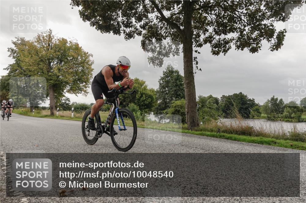 30.08.2026 - Elbe Triathlon Hamburg Michael Burmester http://msf.ph/oto/10048540 30.08.2026 09:44:07 Radfahren 335, 380, 433, 556, 638, 771, 879, 950 meine-sportfotos.de