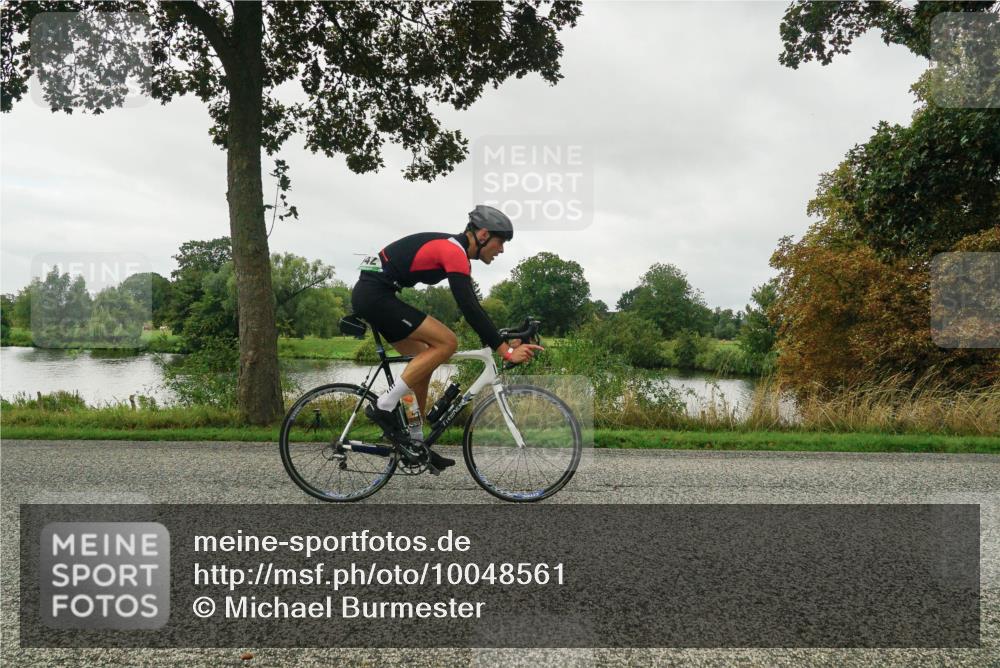 30.08.2026 - Elbe Triathlon Hamburg Michael Burmester http://msf.ph/oto/10048561 30.08.2026 09:33:54 Radfahren 449, 542, 709 meine-sportfotos.de
