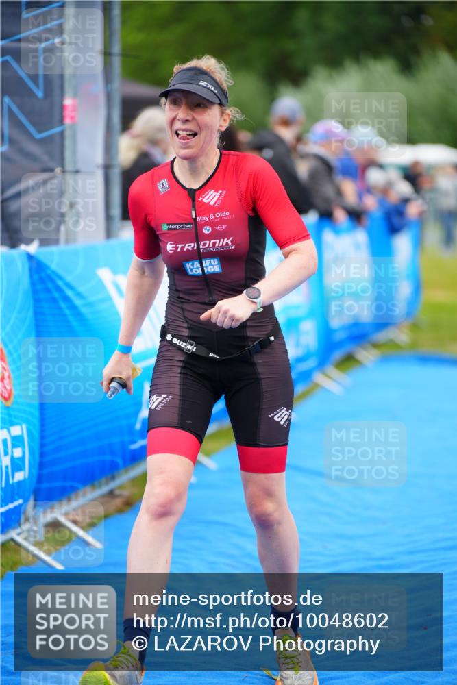 30.08.2026 - Elbe Triathlon Hamburg LAZAROV Photography http://msf.ph/oto/10048602 30.08.2026 10:33:55 Ziel 348 meine-sportfotos.de