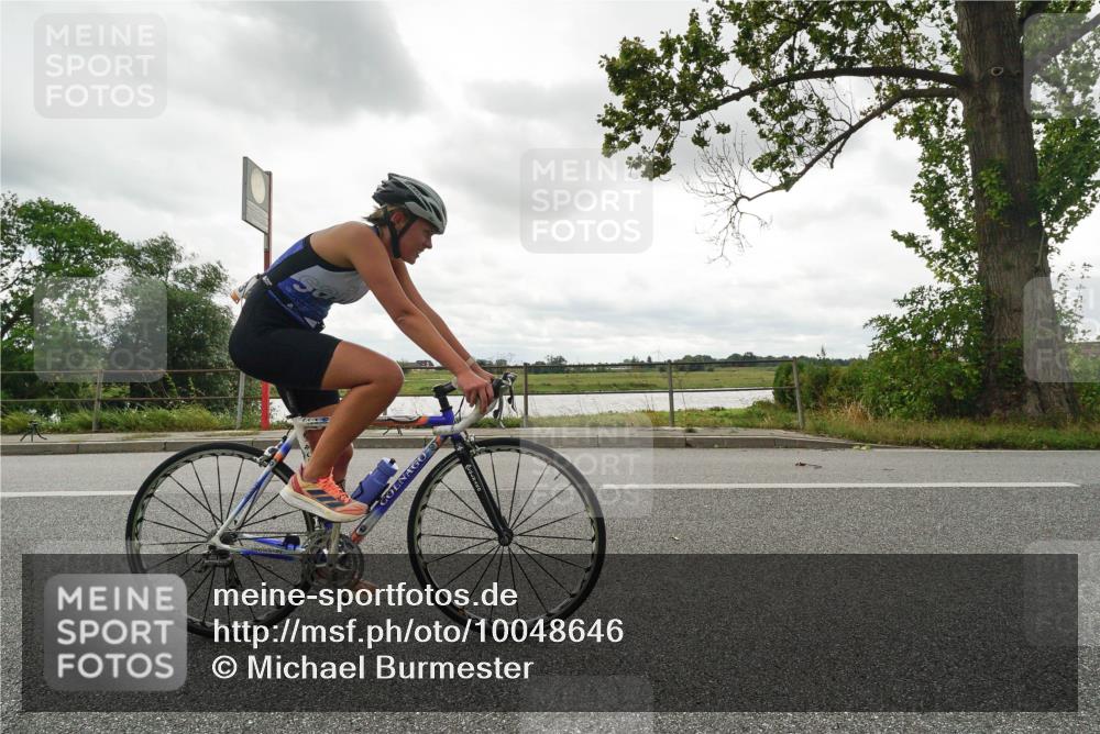 30.08.2026 - Elbe Triathlon Hamburg Michael Burmester http://msf.ph/oto/10048646 30.08.2026 15:21:59 Radfahren  meine-sportfotos.de