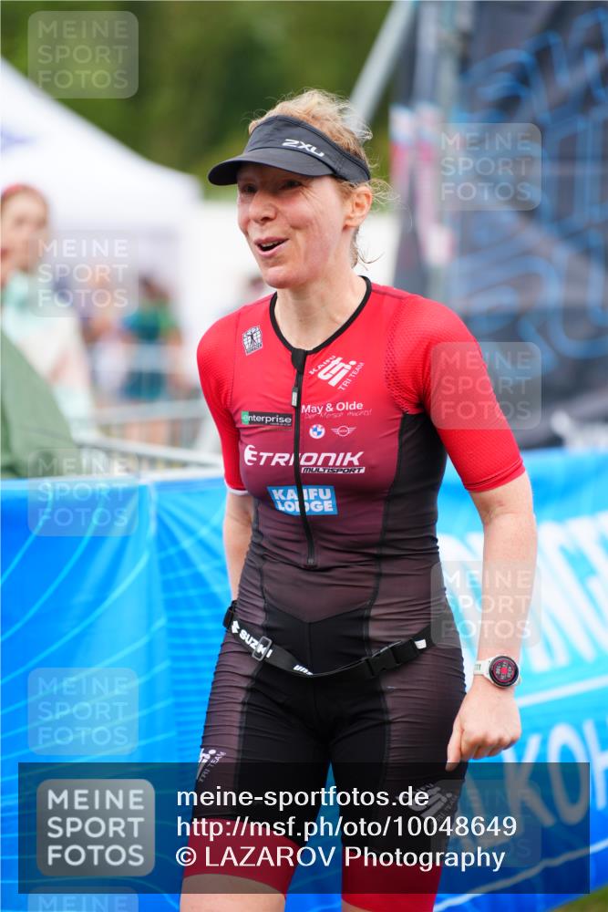 30.08.2026 - Elbe Triathlon Hamburg LAZAROV Photography http://msf.ph/oto/10048649 30.08.2026 10:33:57 Ziel 348 meine-sportfotos.de