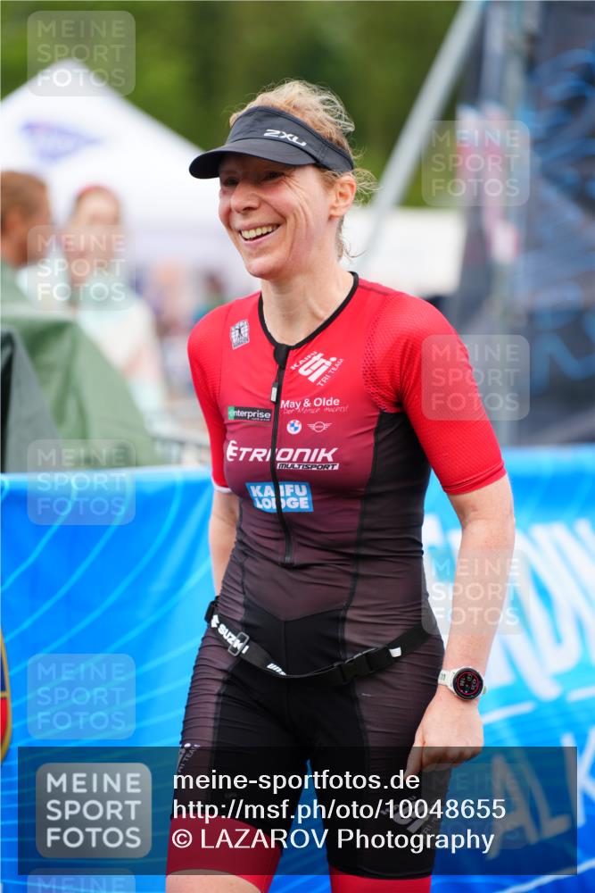 30.08.2026 - Elbe Triathlon Hamburg LAZAROV Photography http://msf.ph/oto/10048655 30.08.2026 10:33:58 Ziel  meine-sportfotos.de